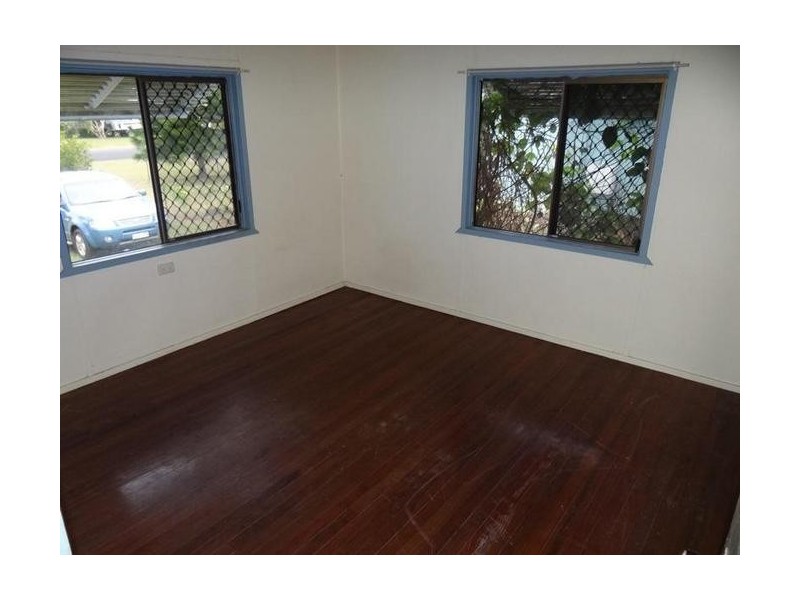 21 JUDY STREET FLYING FISH POINT, Flying Fish Point QLD 4860
