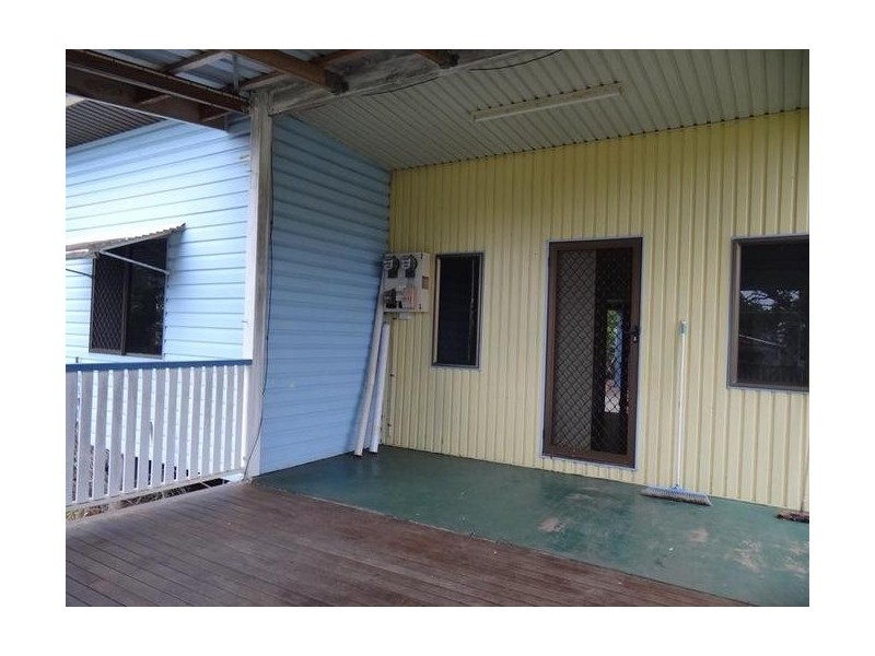 21 JUDY STREET FLYING FISH POINT, Flying Fish Point QLD 4860