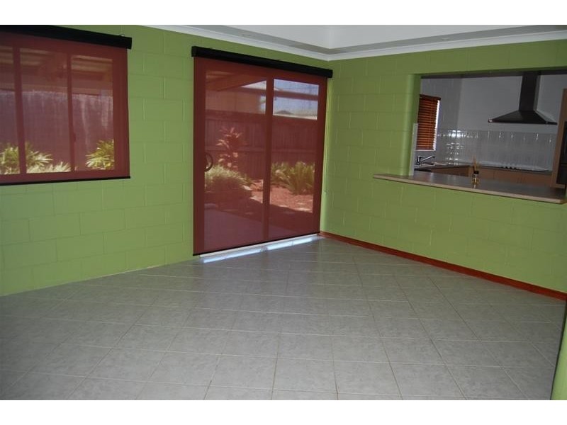 14 BROAD Street, Etty Bay QLD 4858