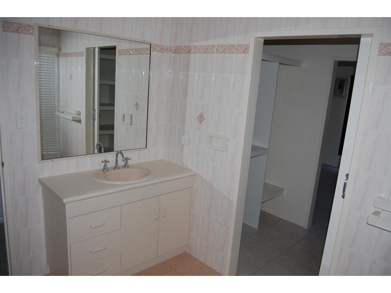 14 BROAD Street, Etty Bay QLD 4858