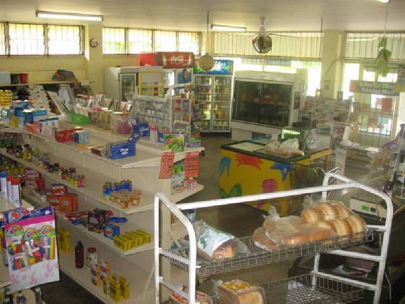 38 Bruce Hwy, Miriwinni QLD 4871