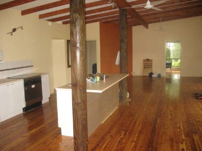 19 HARWOOD, Babinda QLD 4861