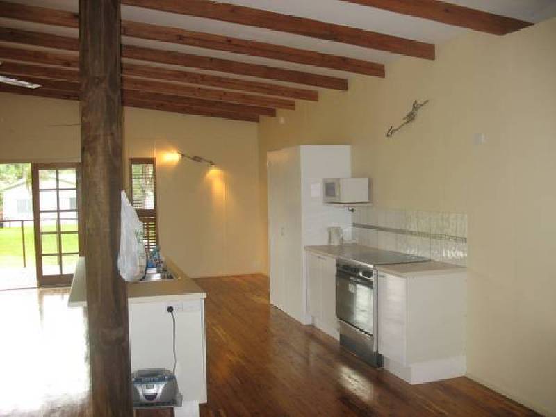 19 HARWOOD, Babinda QLD 4861