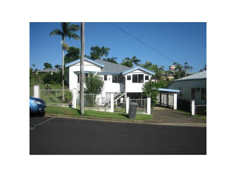18 Ryan St, Innisfail QLD 4860