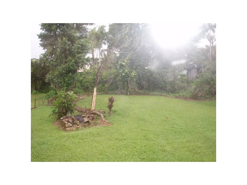 18 Ryan St, Innisfail QLD 4860