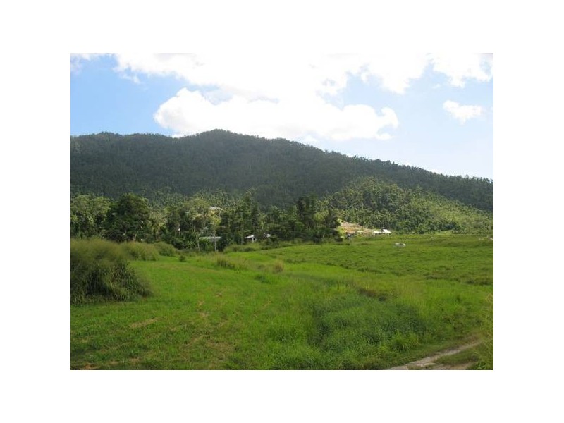 1 Christian, Innisfail QLD 4860