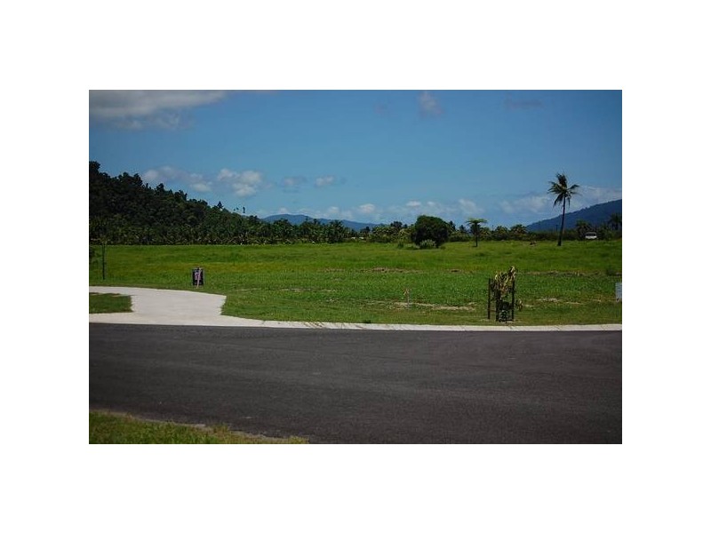 1 Christian, Innisfail QLD 4860