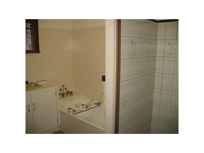 6 Caroo Close, Innisfail Estate QLD 4860