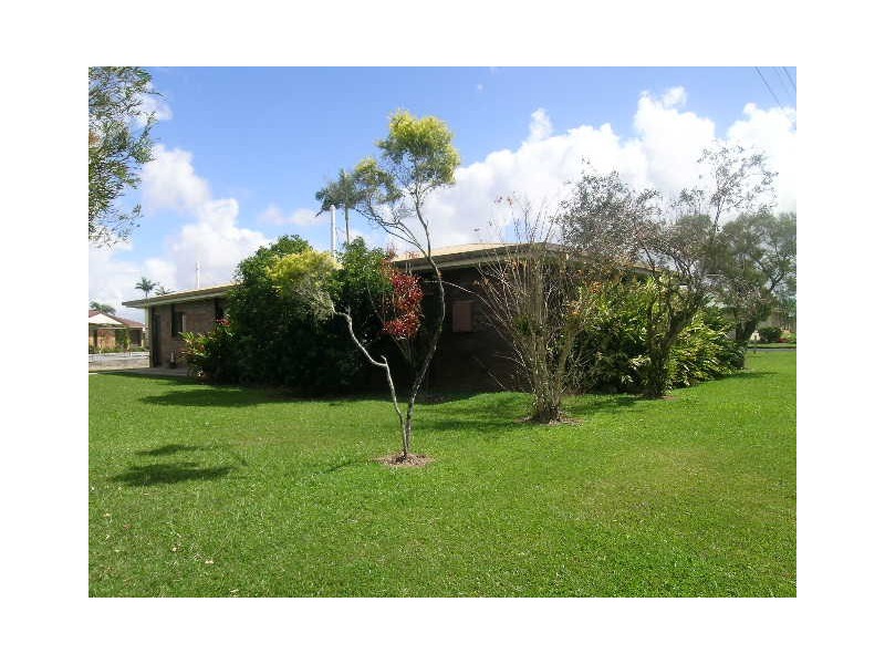 1 Patrick Parade, Innisfail Estate QLD 4860