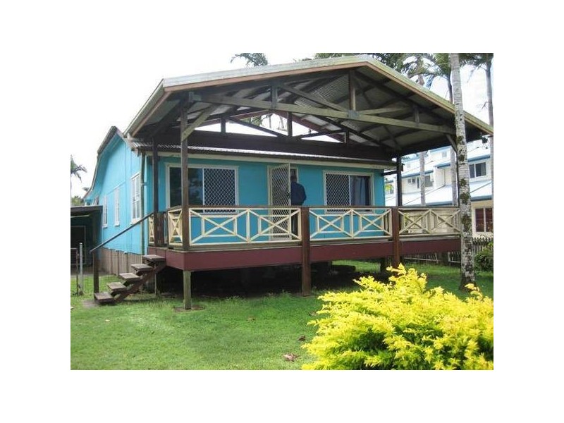 28 The Esplanade, Coconuts QLD 4860