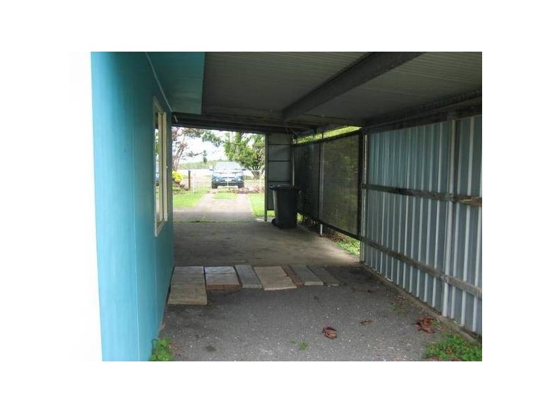28 The Esplanade, Coconuts QLD 4860