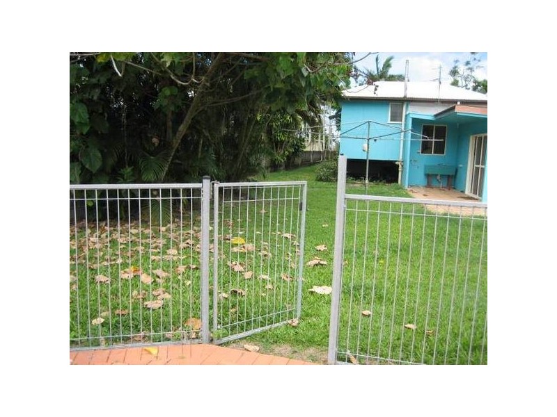 28 The Esplanade, Coconuts QLD 4860