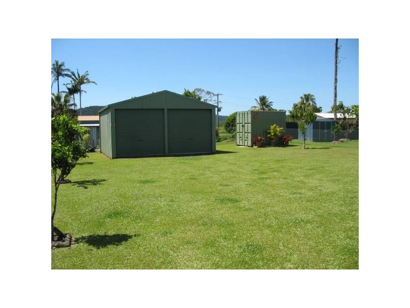 40 Payne, East Innisfail QLD 4860