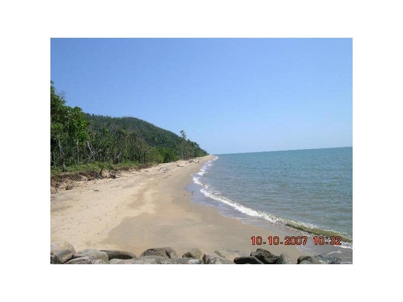 Flying Fish Point QLD 4860