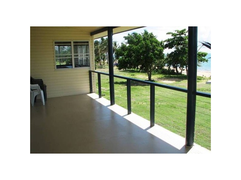 Kurrimine Beach QLD 4871