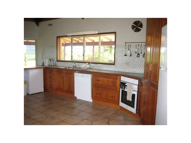 48 Edgerton Road, Innisfail QLD 4860