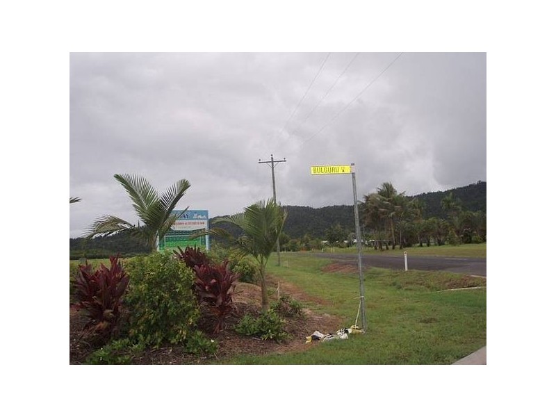 2 Jabiru Road, Etty Bay QLD 4858