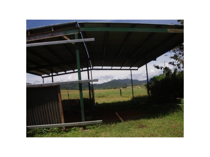 109 Mena Creek Road, Mena Creek QLD 4871
