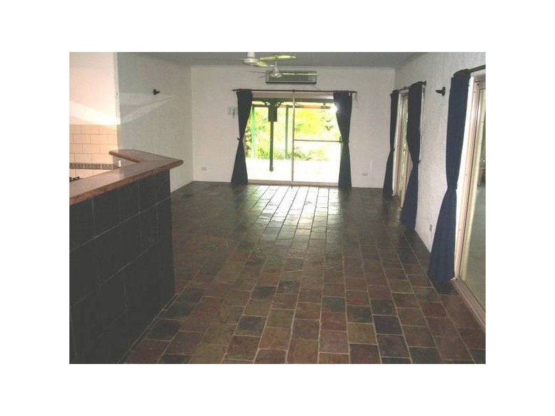 24 TOM CARR CL., Innisfail QLD 4860