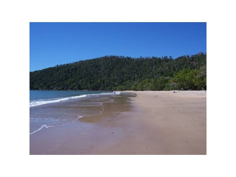 5 La Rocca Close, Etty Bay QLD 4858