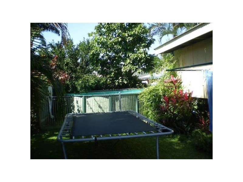 10 Hargreave Street, Kurrimine Beach QLD 4871