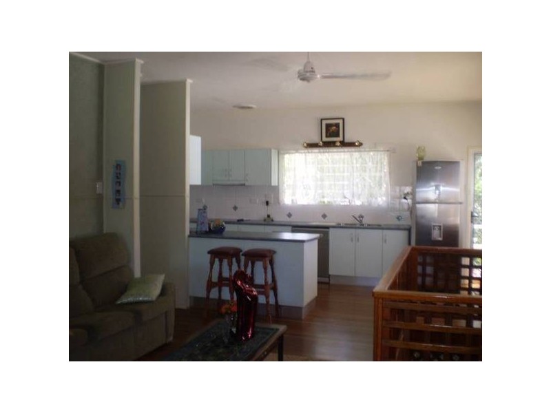 10 Hargreave Street, Kurrimine Beach QLD 4871