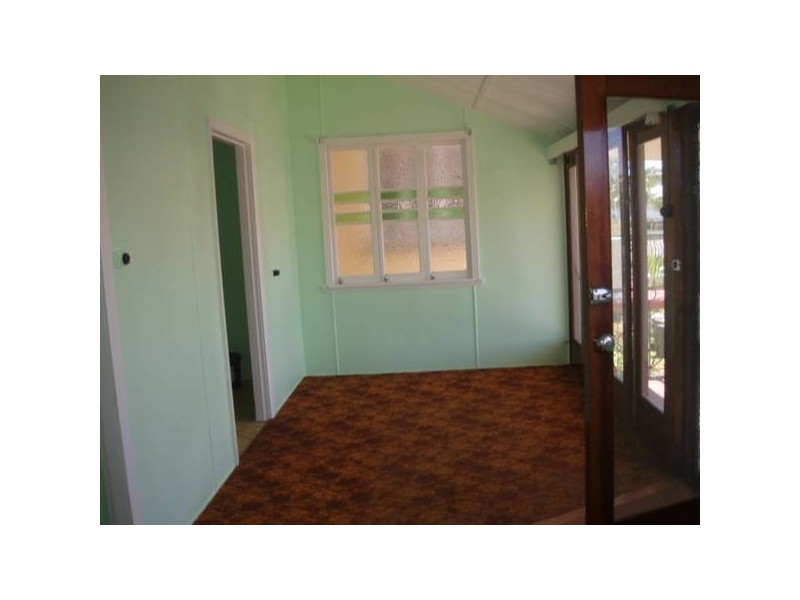 10 LILY, Innisfail QLD 4860