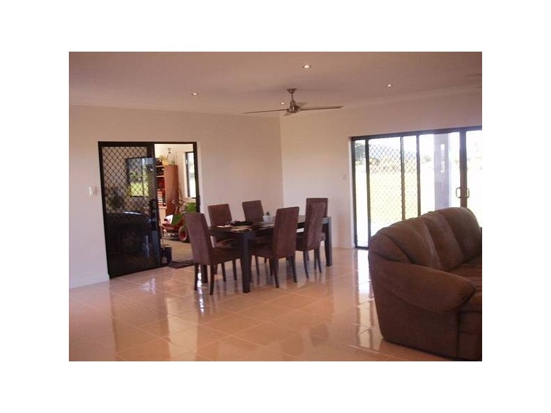 3 Bulguru, Etty Bay QLD 4858