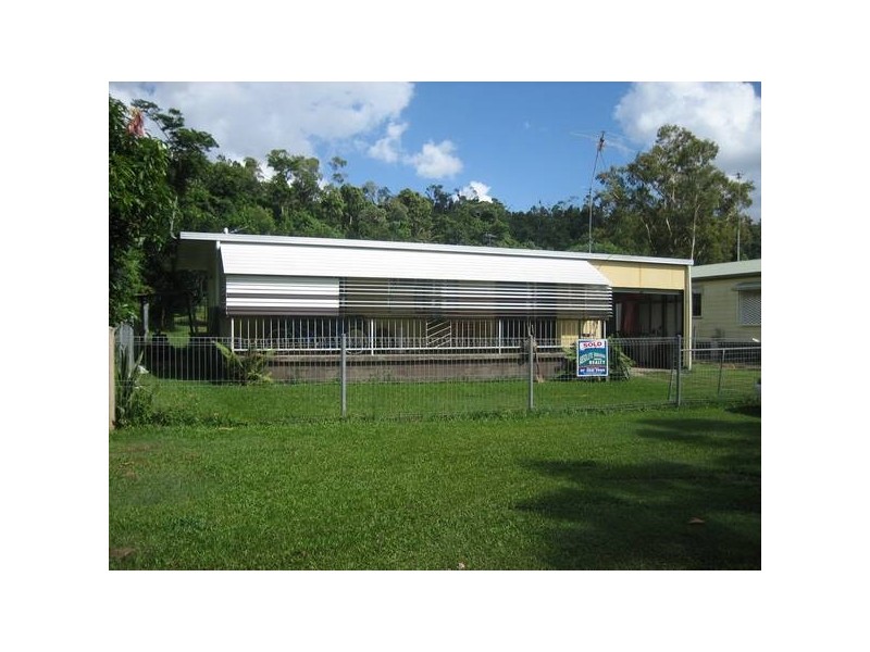 7 maud, Flying Fish Point QLD 4860
