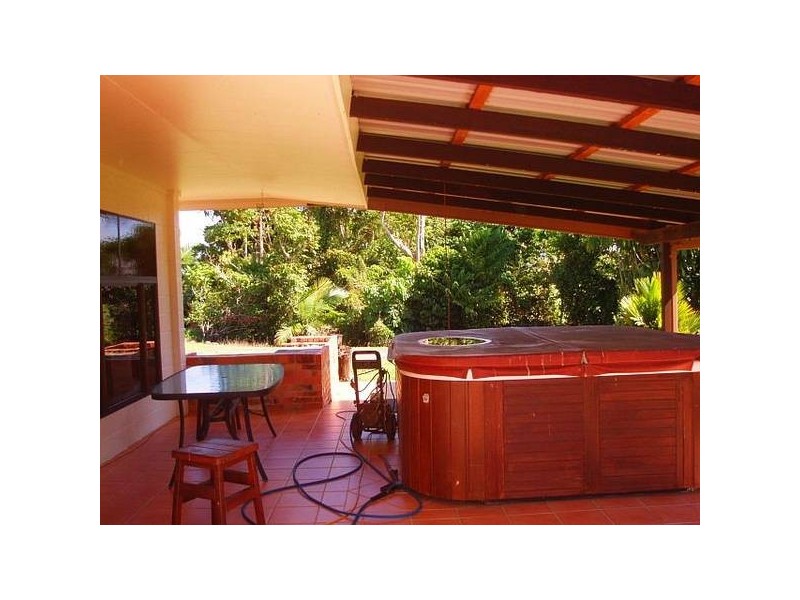 1 McCutcheon Road, Innisfail QLD 4860