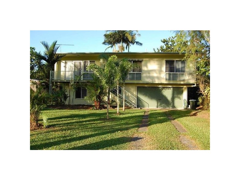 38 Maud, Flying Fish Point QLD 4860