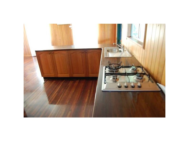 38 Maud, Flying Fish Point QLD 4860