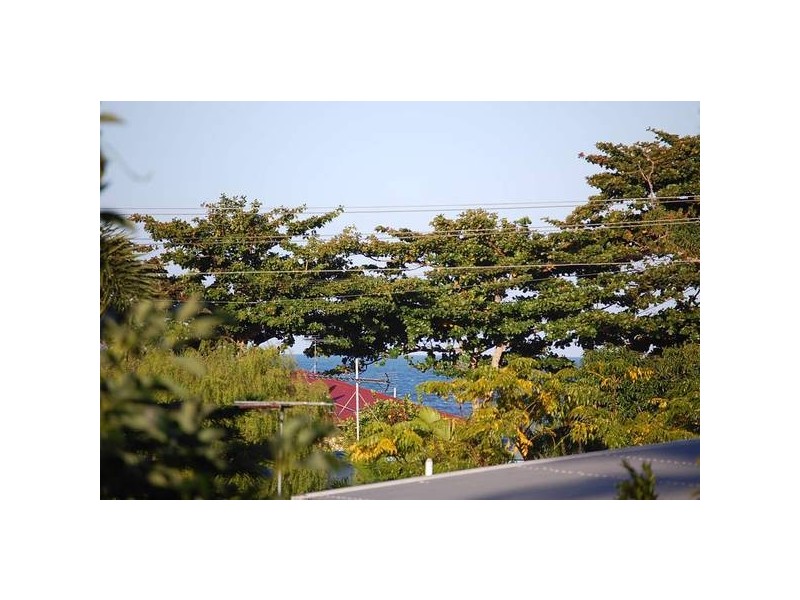 38 Maud, Flying Fish Point QLD 4860