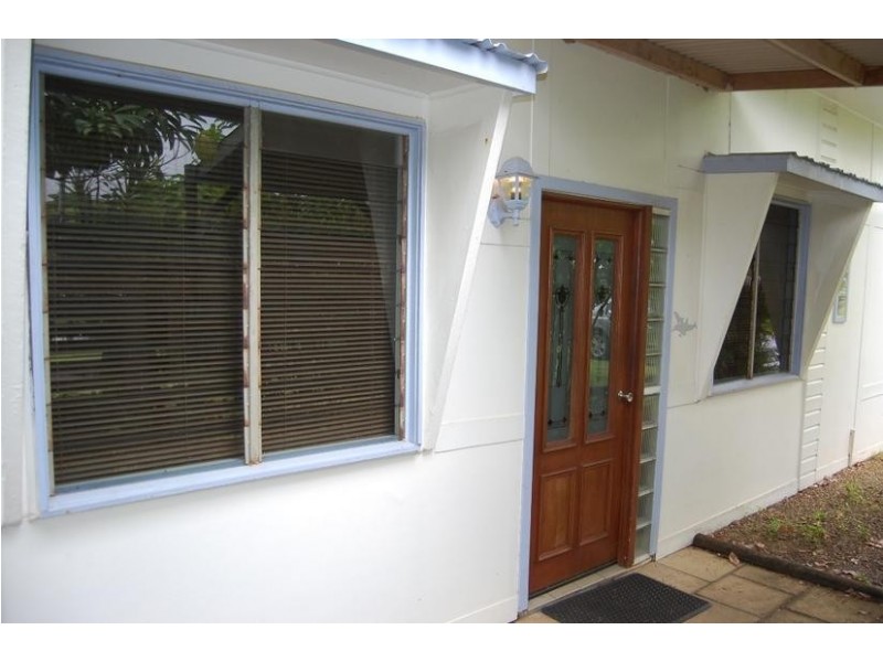 12 Judy Street, Flying Fish Point QLD 4860