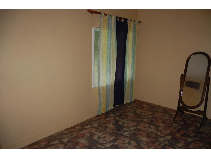 12 Judy Street, Flying Fish Point QLD 4860