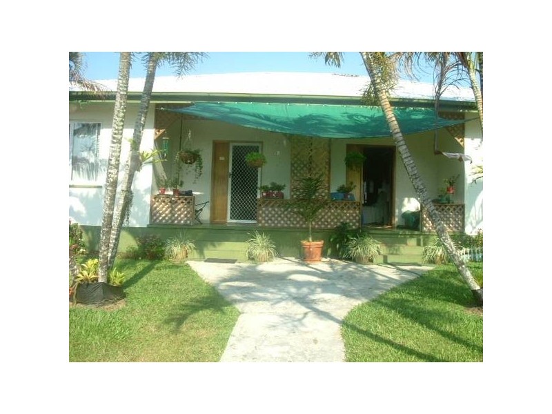 2/5 Agnes, Innisfail QLD 4860