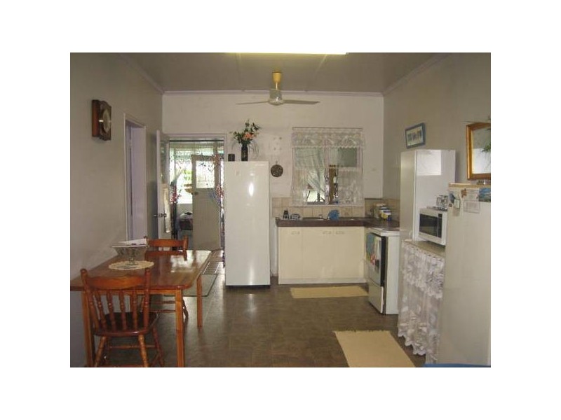 2/5 Agnes, Innisfail QLD 4860