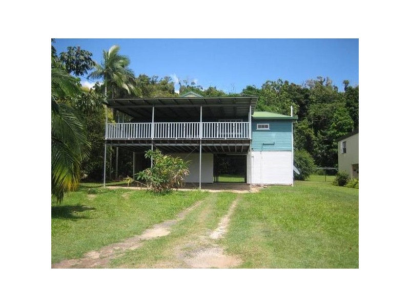 19 Enid St, Innisfail QLD 4860