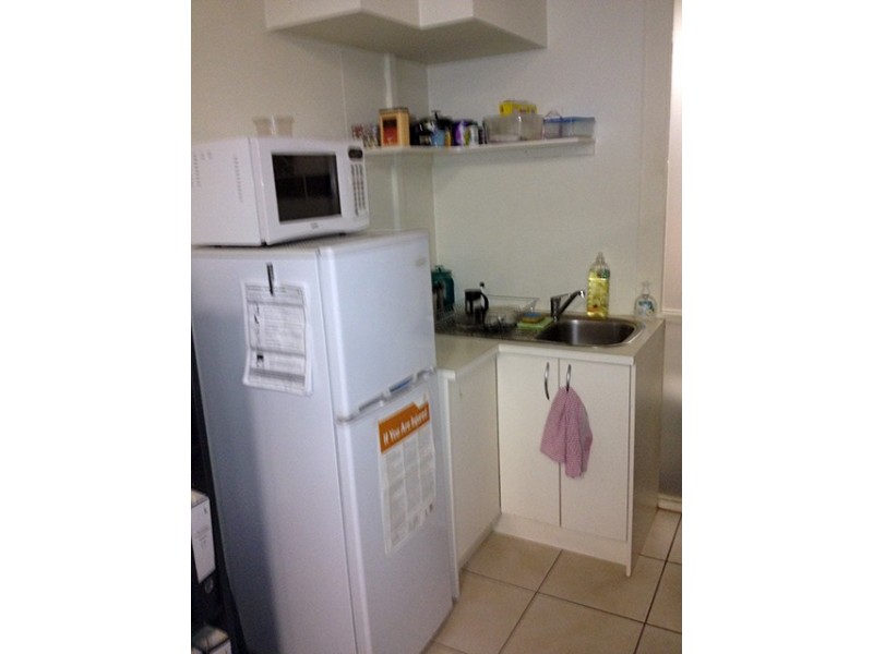 2/28 Drummond Street, Carlton VIC 3053