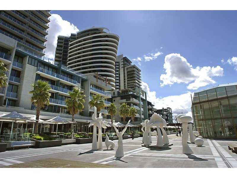 1311/401 Docklands Drive, Docklands VIC 3008