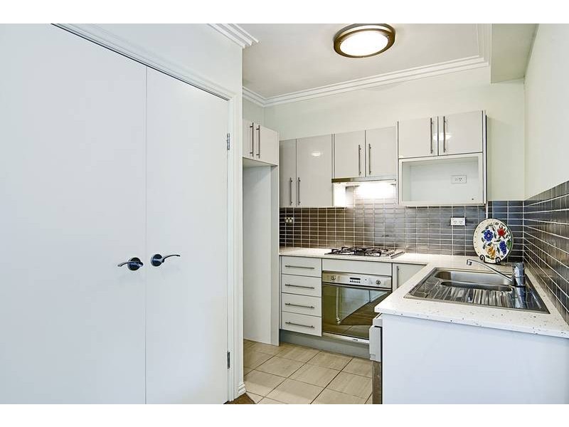 11/36-40 Old Pittwater Road, Brookvale NSW 2100