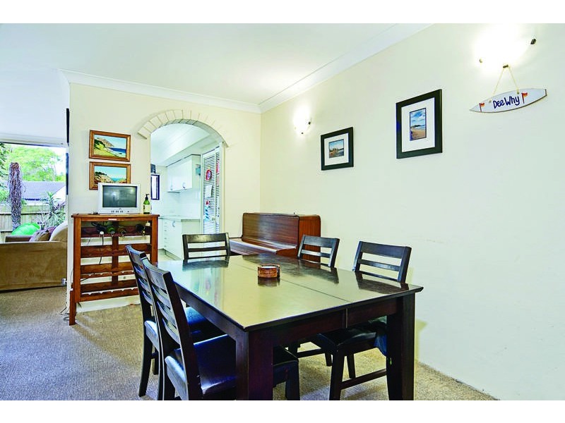 2/27 Tor Road, Dee Why NSW 2099