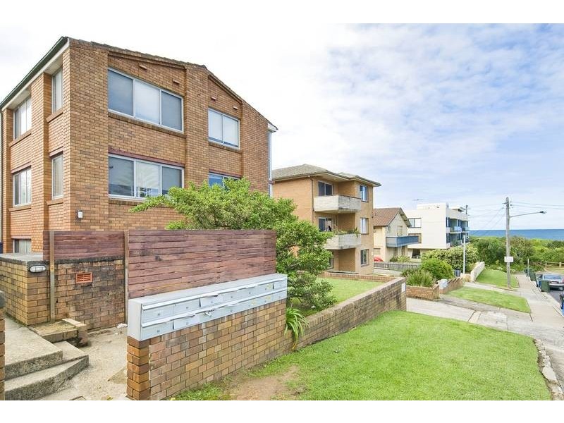 54 Golf Avenue, Mona Vale NSW 2103