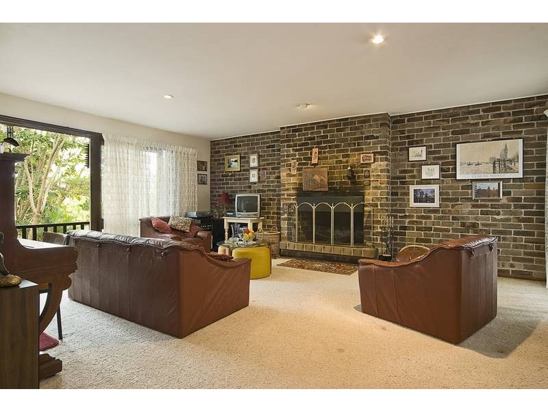 11 Bertana Crescent, Warriewood NSW 2102