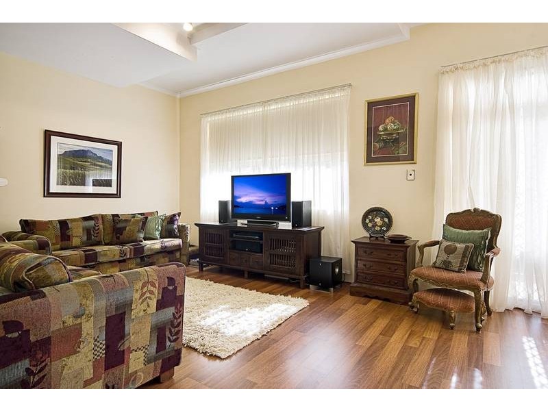 13/2 Forest Road, Warriewood NSW 2102