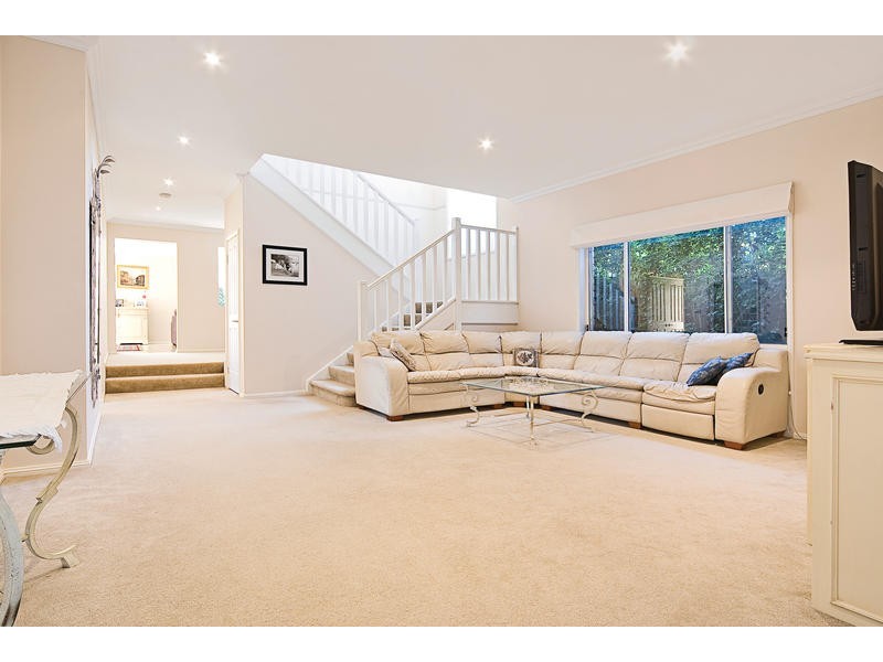 26 Streamdale Grove, Warriewood NSW 2102