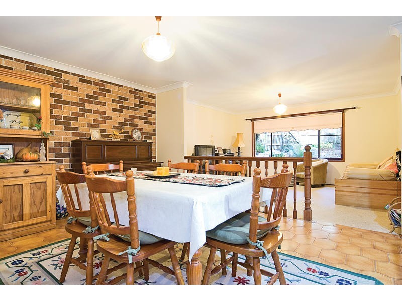 2 James Wheeler Place, Wheeler Heights NSW 2097