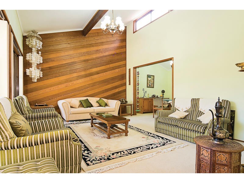 2 James Wheeler Place, Wheeler Heights NSW 2097