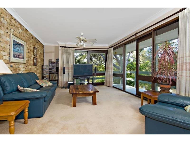 40 Lakeview Parade, Warriewood NSW 2102