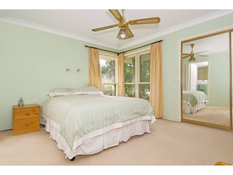 40 Lakeview Parade, Warriewood NSW 2102